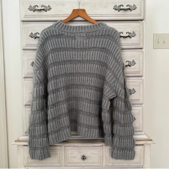 Vici Grey Ribbed Sweater - Picture 2 of 4